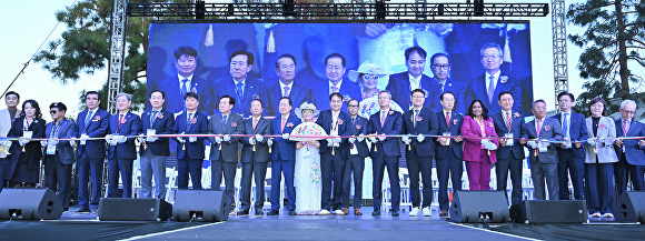 미국 LA에서 개최된 제51회 LA 한인축제가 열리고 있다. [사진=대구시]