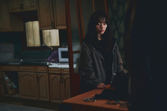 배우 정지소, 이수혁, 차주영 주연 '시스터' 포스터 [사진=㈜스튜디오 산타클로스엔터테인먼트]