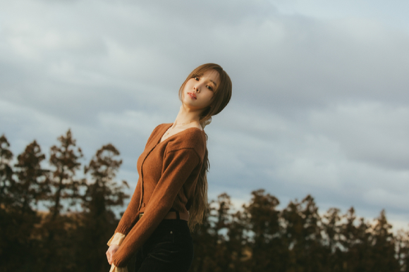 유주 콘셉트 포토 [사진=커넥트엔터테인먼트]