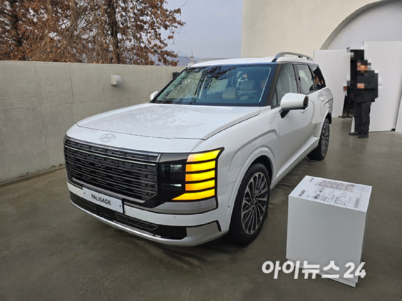 현대차가 지난 14일 경기도 성남시 수정구 메종 디탈리에서 '디 올 뉴 팰리세이드'를 공개하고 있다. [사진=현대자동차]