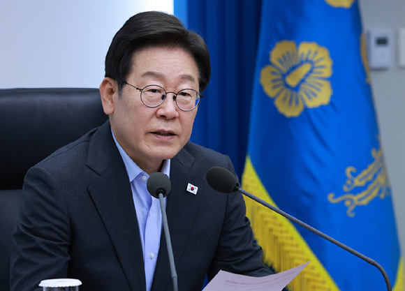 이재명 대통령이 24일 서울 용산 대통령실 청사에서 열린 5차 수석·보좌관 회의에서 발언하고 있다. 2025.7.24 [사진=연합뉴스]
