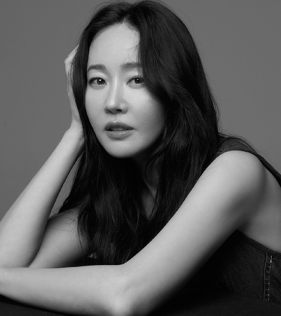 엄지원 프로필. [사진=에이비엠 컴퍼니]