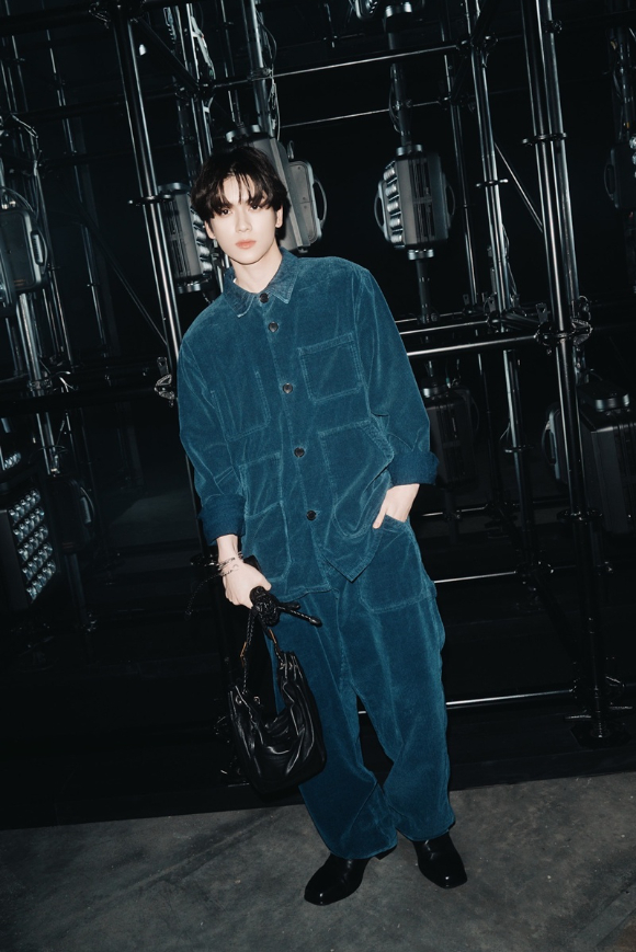 파우 요치가 파리패션위크를 찾았다. [사진=그리드엔터테인먼트]