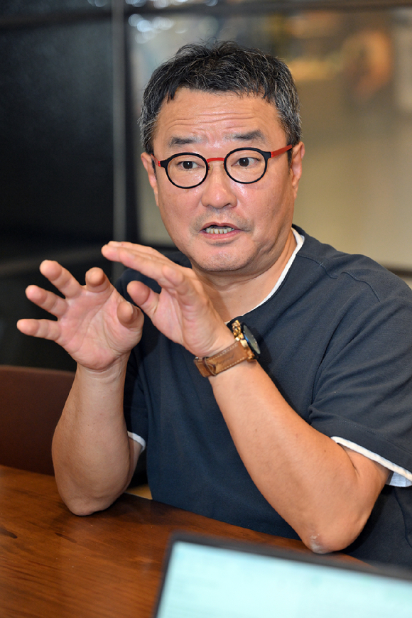 KBS '월드 1945' 1부를 연출한 박남용 PD [사진=KBS ]