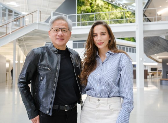 젠슨 황 엔비디아 CEO(왼쪽)와 미라 무라티 싱킹머신스랩 CEO. [사진=엔비디아]