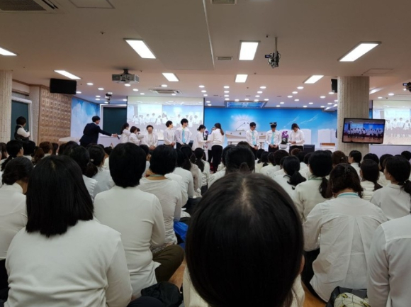 10년 넘게 아내가 신천지 교인으로 활동해 왔다는 사실을 알게 된 남편이 극심한 정신적 고통을 호소하고 있다는 사연이 알려졌다. 사진은 본 기사 내용과 무관. [사진=조은수 기자]