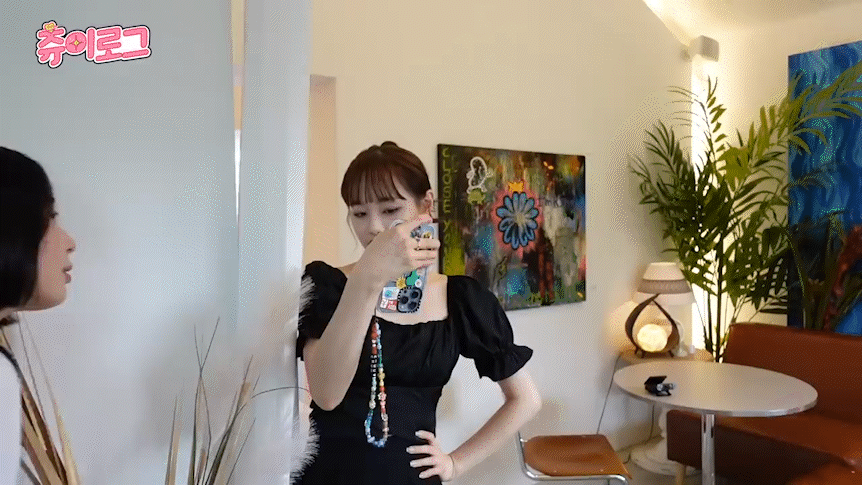 이달의 소녀(LOONA) 츄가 유튜브 채널 지켜츄를 통해 브이로그를 공개해 관심을 모으고 있다. [사진=이달의 소녀 츄 '지켜츄' 영상 캡쳐]