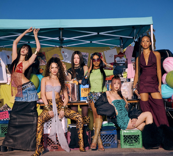 걸그룹 캣츠아이 이미지((왼쪽부터)소피아, 다니엘라, 윤채, 라라, 메간, 마농.j) [사진=하이브]