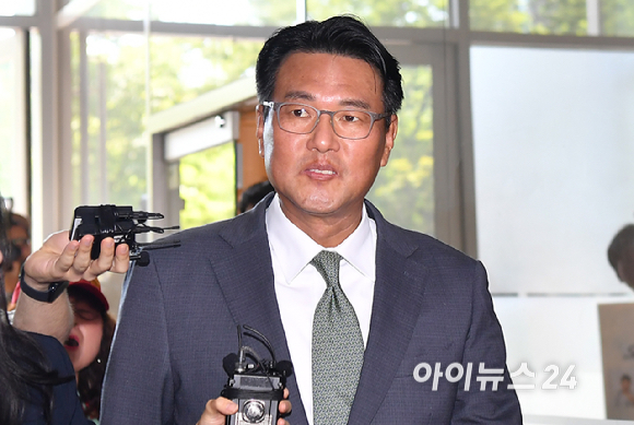 김태효 전 국가안보실 1차장이 11일 오후 서울 서초구 순직 해병 특별검사팀 사무실로 출석하고 있다. [사진=곽영래 기자]