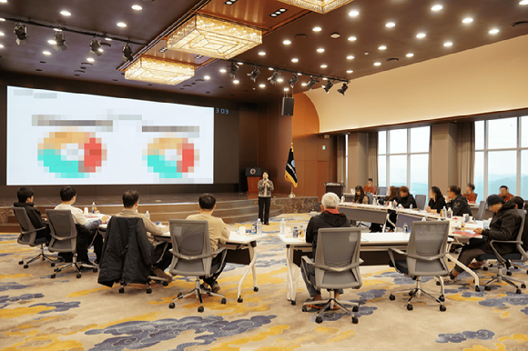 BBQ가 경기도 이천 치킨대학에서 예비 창업자를 대상으로 &lsquo;체험형 창업설명회&rsquo;를 진행했다. [사진=BBQ]