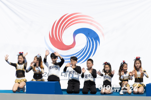 10일 오전 서울 여의도 국회 본관 앞에서 열린 제20대 대통령 취임식 식전행사가 진행되고 있다. [사진=국회사진취재단]