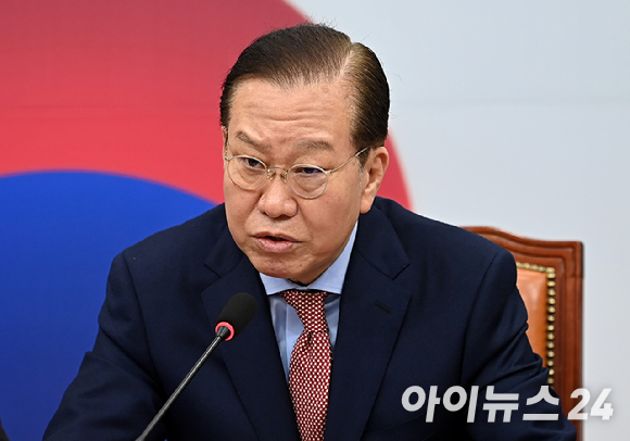 지난 2023년 당시 김민석 더불어민주당 정책위의장이 서울 여의도 국회에서 열린 정책조정회의에서 발언을 하고 있다. [사진=곽영래 기자]