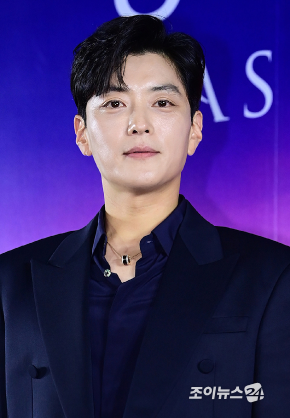 배우 장승조가 5일 오전 서울 용산구 CGV용산아이파크몰에서 열린 넷플릭스 시리즈 '당신이 죽였다' 제작발표회에 참석하고 있다. [사진=정소희 기자]