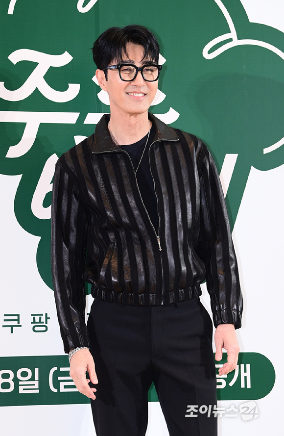 배우 차승원이 6일 오전 서울 중구 명동 커뮤니티하우스마실에서 열린 쿠팡플레이 새 예능 '봉주르빵집' 제작발표회에 참석하고 있다. [사진=정소희 기자]