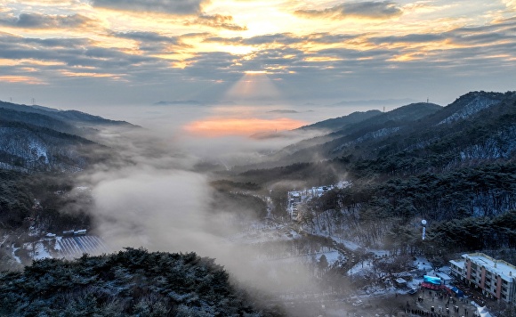 박달재에서 바라 본 새해 일출. [사진=제천시]