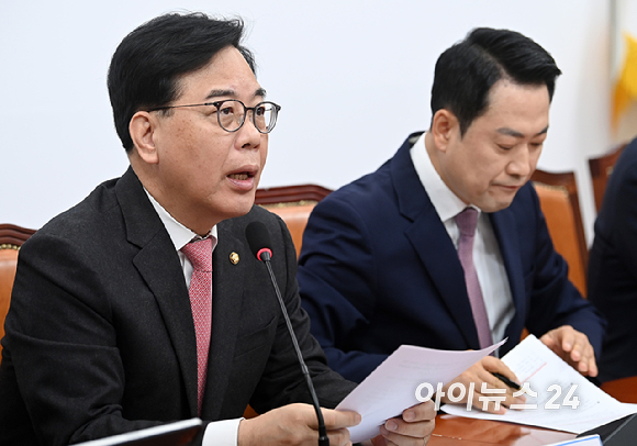 송언석 국민의힘 원내대표가 23일 서울 여의도 국회에서 열린 최고위원회의에서 발언하고 있다. [사진=곽영래 기자]