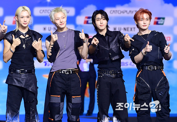 그룹 스트레이 키즈(Stray Kids)가 9일 오후 경기도 일산 킨텍스에서 열린 2026 SBS 가요대전 Summer 블루카펫 행사에 참석하고 있다. [사진=정소희 기자]