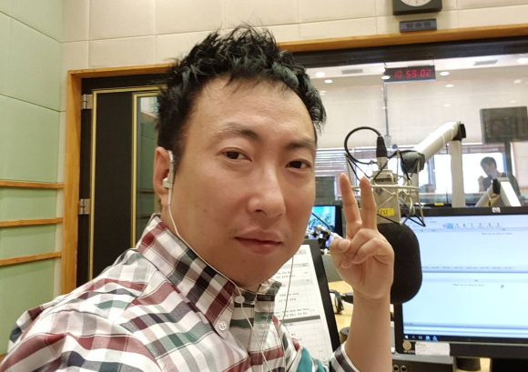 개그맨 박명수가 청각장애 아동에게 소리를 선물했다. [사진=박명수 인스타그램]