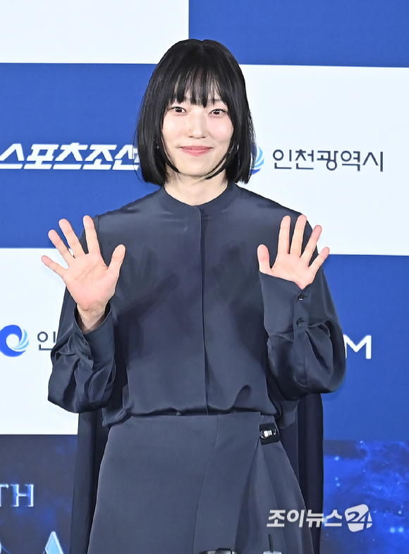 배우 금해나가 25일 오전 서울 영등포구 CGV 여의도에서 열린 청룡시리즈어워즈 핸드프린팅 행사에서 포토타임을 갖고 있다. [사진=곽영래 기자]