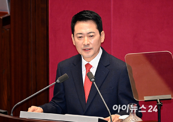 장동혁 국민의힘 대표가 4일 국회 본회의에서 교섭단체 대표연설을 하고 있다. [사진=곽영래 기자]