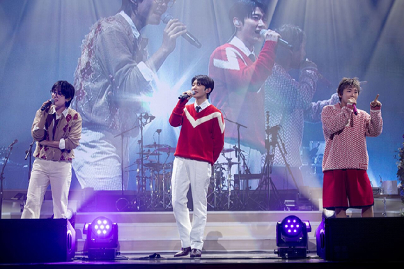 FT아일랜드가 서울 광운대학교 동해문화예술관에서 2025 FTISLAND CONCERT 'FTSODE'(2025 FT아일랜드 콘서트 '에프티소드')를 개최하고 무대를 꾸미고 있다. [사진=FNC엔터테인먼트]