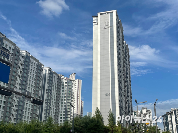 19일 오후 경기 화성시 동탄역롯데캐슬 전경. [사진=정승필 기자]