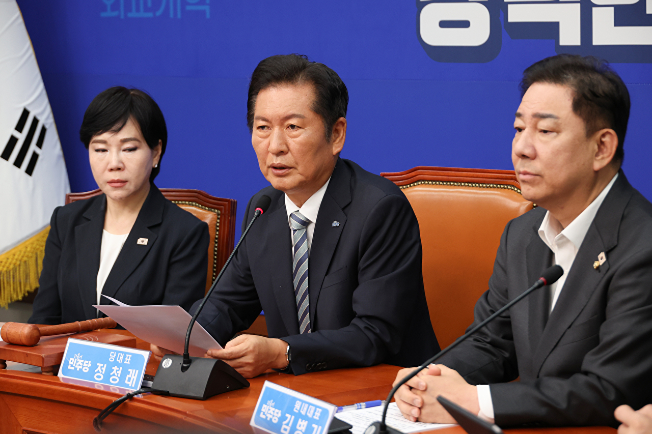 더불어민주당 정청래 신임 대표가 4일 서울 여의도 국회에서 열린 최고위원회의에서 발언하고 있다. 2025.8.4 [사진=연합뉴스]