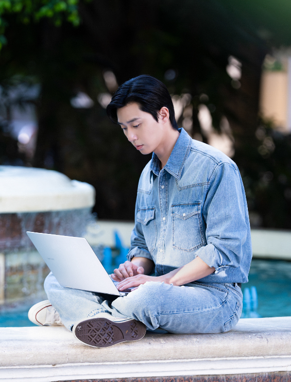 배우 박서준이 JTBC 토일드라마 '경도를 기다리며'에서 이경도 역을 맡아 호연을 펼쳤다. [사진=어썸이엔티]