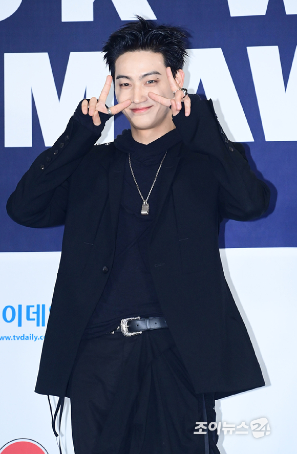 가수 제이비(JAY B)가 27일 경기 고양시 킨텍스에서 열린 2026 케이 월드 드림 어워즈(K WORLD DREAM AWARDS)' 블루카펫에 참석하고 있다. [사진=정소희 기자]