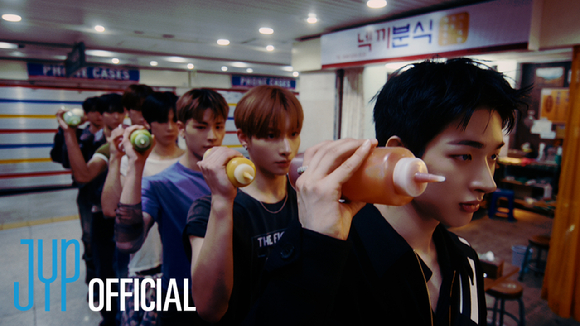 넥스지 신보 트레일러 영상 섬네일 [사진=JYP엔터테인먼트]