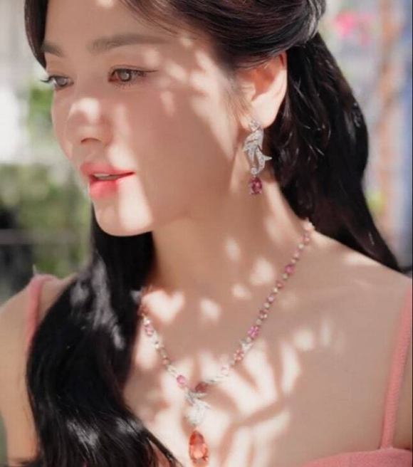 송혜교 [사진=송혜교 SNS]