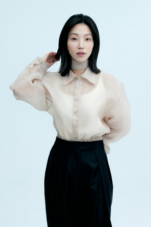 배우 김신록이 '재벌집 막내아들' 종영 인터뷰를 진행했다. 사진은 김신록 프로필. [사진=저스트엔터테인먼트 ]