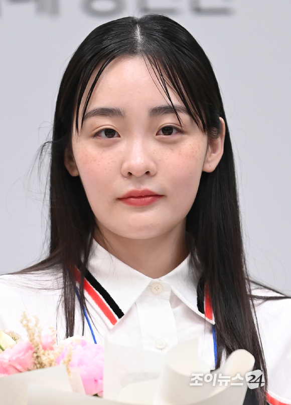 배우 김민하가 14일 오전 서울 청와대 영빈관에서 열린 '2022 문화유산 방문 캠페인' 기자간담회에 홍보대사로 참석하고 있다. [사진=정소희 기자]