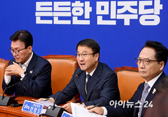 한병도 더불어민주당 원내대표가 31일 서울 여의도 국회에서 열린 최고위원회의에서 발언하고 있다. [사진=곽영래 기자]