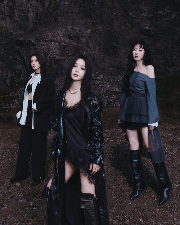 씨야 단체 콘셉트 포토 [사진=씨야]