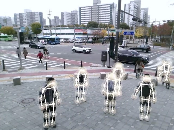 소니드로보틱스의 클라우드 프리 온디바이스 비전 AI는 사람을 인식하고 관절의 움직임에서 행동 패턴을 연산해 쓰러짐, 싸움, 무기 소지 등을 특정할 수 있다. [사진=소니드로보틱스]