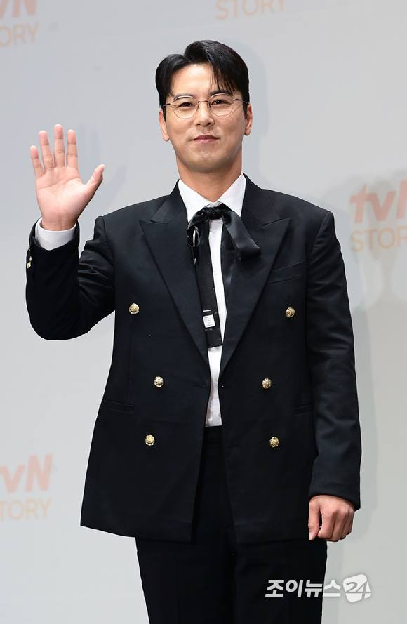 장민호, &apos;폭군의 셰프&apos; 종영 아쉬움 달랜다⋯OST 피날레 장식