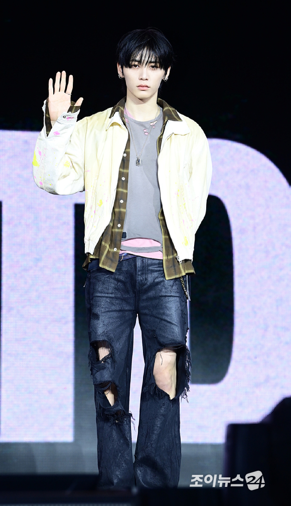 그룹 보이넥스트도어 태산이 20일 오후 서울 강서구 KBS아레나에서 열린 보이넥스트도어(BOYNEXTDOOR) 새 앨범 '디 액션'(The Action) 쇼케이스에 참석하고 있다. [사진=정소희 기자]