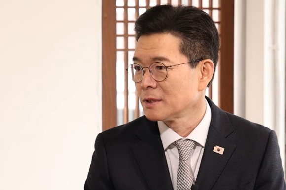 정원오 성동구청장이 김형석 아센디오 회장과 만났다. [사진=유튜브 정원오TV 캡쳐]