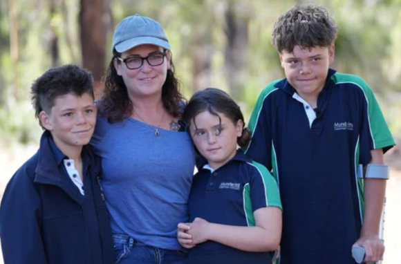 호주에서 한 13세 소년이 바다에서 조난당한 가족을 구하기 위해 약 4시간 동안 헤엄쳐 구조를 요청한 사연이 전해져 감동을 전하고 있다. 사진은 본 기사 내용과 무관. [사진=픽사베이 ]