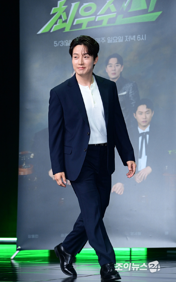 방송인 허경환이 28일 오후 서울 마포구 상암동 MBC 신사옥에서 열린 MBC 새 예능 프로그램 '최우수산(山)' 제작발표회에서 참석하고 있다. [사진=정소희 기자]