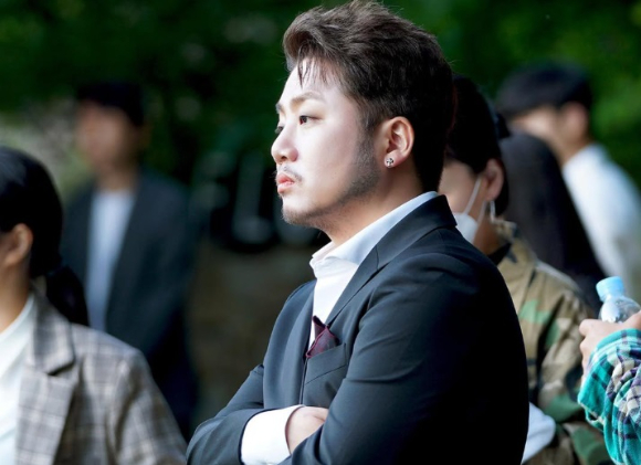 탈퇴 둘러싼 진실공방 격화…성훈 &quot;나얼에 무릎 꿇으라고&quot;VS브아솔 &quot;인신공격 당했다&quot;