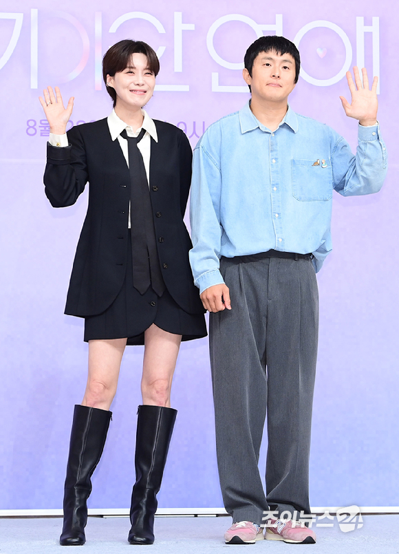 방송인 장도연과 기안84가 18일 오후 서울 목동 SBS사옥에서 열린 SBS 새 예능 '나의 AI파트너-기이안 연애' 제작발표회에 참석하고 있다. [사진=정소희 기자]