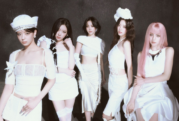 ITZY 단체 콘셉트 포토 [사진=JYP엔터테인먼트]