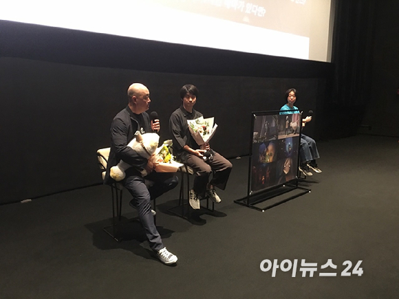 댓게임컴퍼니의 세실 킴 아트 디렉터(좌측)와 유이 타나베 비주얼 리드. [사진=문영수 기자]