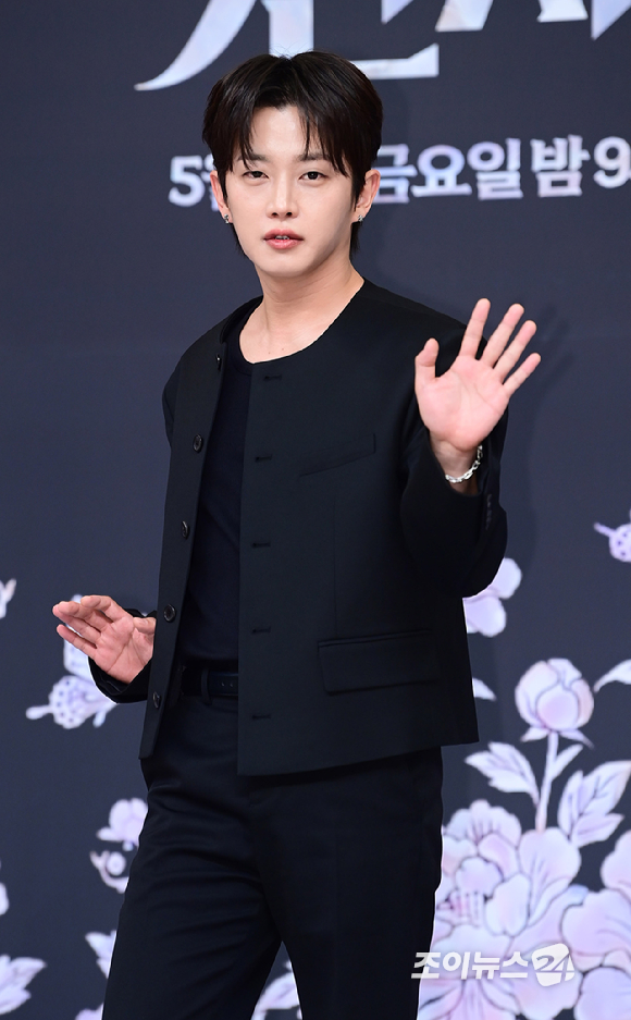 배우 김민석이 7일 오후 서울 양천구 목동 SBS사옥에서 열린 SBS 새 금토드라마 '멋진 신세계' 제작발표회에 참석하고 있다. [사진=정소희 기자]
