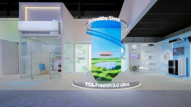 TCL X11L SQD-미니 LED TV 전시 부스. [사진=TCL]