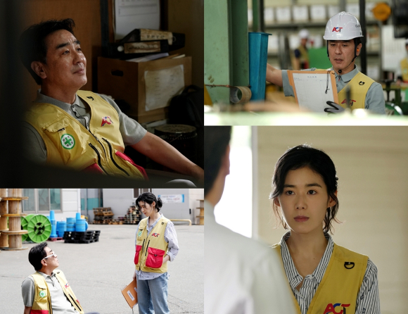 '김부장 이야기' 류승룡, 본사 복귀 위해 공장 누빈다⋯정은채 무심 그 자체