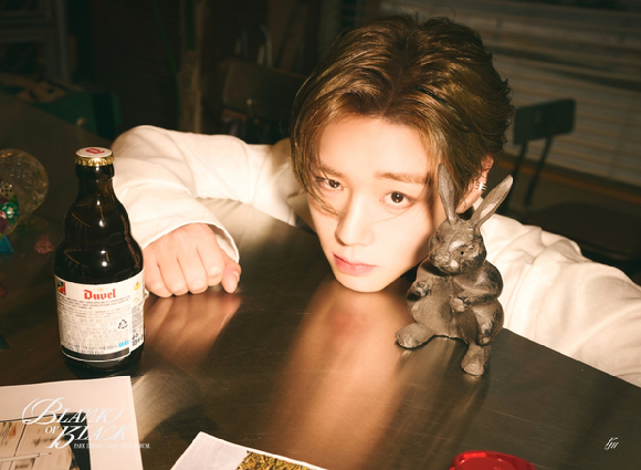 박지훈 콘셉트 포토 [사진=마루기획]