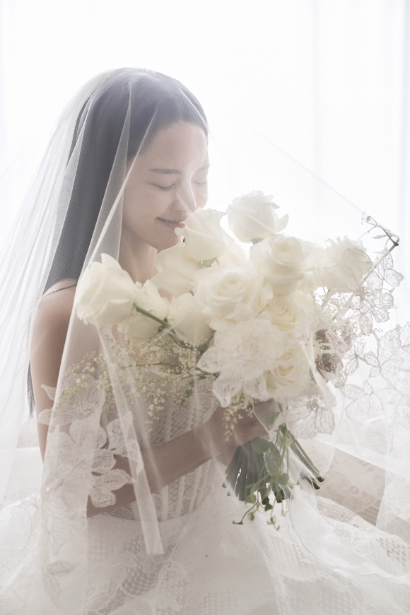 배우 최수임이 8월의 신부가 된다. [사진=낭만]